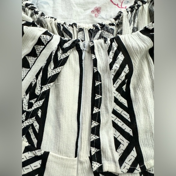 Jumpsuit - Picture 3 of 5